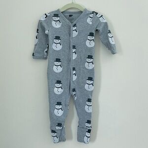 Monica + Andy snowman on the go one-piece. Size 6-9 months